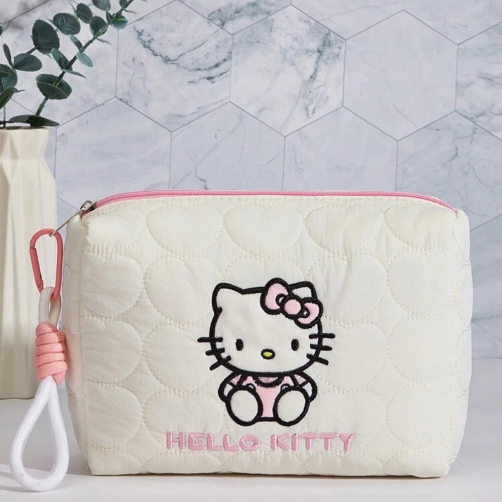 Hello Kitty Quilted Cosmetic Bag - Cream and Pink